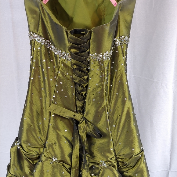 Maggie Sottero Ball Gown 2 - Picture 5 of 8